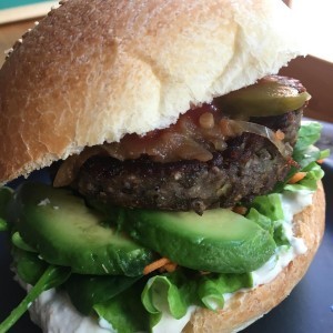 Photo de L'éthiquête, membre de Bout à Bout, réseau de réemploi des bouteilles en verre en Pays de la Loire