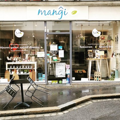 Photo de Epicerie Mangi, membre de Bout à Bout, réseau de réemploi des bouteilles en verre en Pays de la Loire
