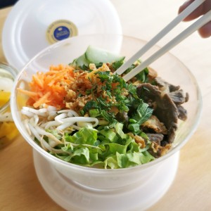 La Căn tin Việt utilise Les boites Nomades pour vos plats à emporter Zéro Déchet — 