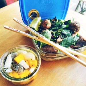 La Căn tin Việt utilise Les boites Nomades pour vos plats à emporter Zéro Déchet — InCollage_20220425_082241961
