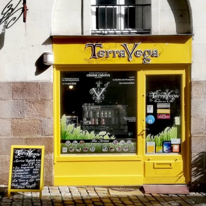 Photo de TerraVega, membre de Bout à Bout, réseau de réemploi des bouteilles en verre en Pays de la Loire