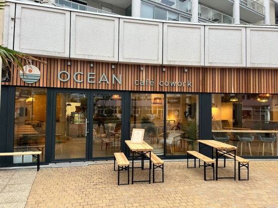 Photo de Océan Café Cowork, membre de Bout à Bout, réseau de réemploi des bouteilles en verre en Pays de la Loire
