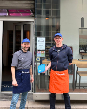 Photo de Dhandi, membre de Bout à Bout, réseau de réemploi des bouteilles en verre en Pays de la Loire