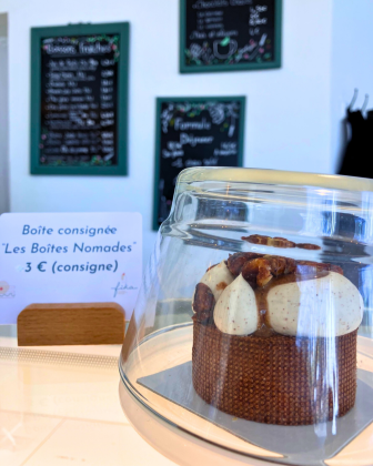 Photo de Fika, membre de Bout à Bout, réseau de réemploi des bouteilles en verre en Pays de la Loire