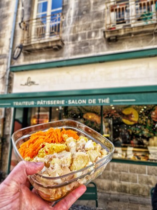 Photo de Ilore traiteur, membre de Bout à Bout, réseau de réemploi des bouteilles en verre en Pays de la Loire